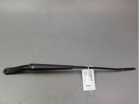 BRAS ESSUIE-GLACE AVANT GAUCHE RENAULT CLIO III Phase 2 2009-2014