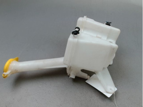 RESERVOIR LAVE-GLACE AVANT TOYOTA YARIS 2005-