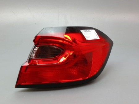 FEU ARRIERE DROIT FORD FIESTA 2010-