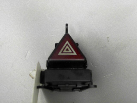BOUTON DE WARNING MERCEDES CLASSE A MONOSP. II Phase 1 (169) 2004-2008