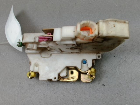SYSTEME CONDAMNATION AVANT DROIT NISSAN PICK-UP PICKUP 2P III Phase 2 2002-2006