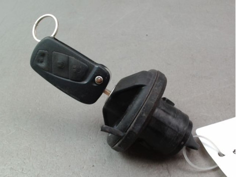 BOUCHON RESERVOIR A CARBURANT FORD KA II 2008-...