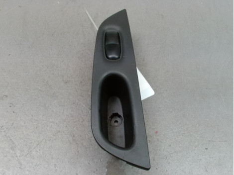 COMMANDE LEVE-GLACE PORTE ARD NISSAN X - TRAIL 2004-