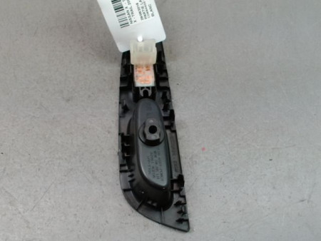 COMMANDE LEVE-GLACE PORTE ARG NISSAN X - TRAIL 2004-