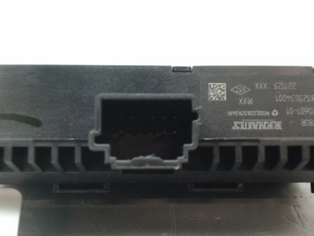 COMMANDE RÉGLAGE HAUTEUR DE PHARE RENAULT CLIO