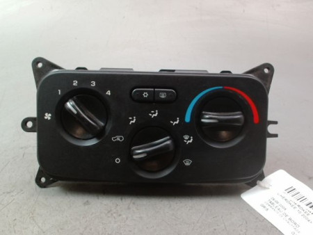 COMMANDE DE CHAUFFAGE JEEP CHEROKEE 2004-