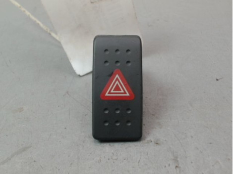BOUTON DE WARNING SUZUKI SWIFT III 2005-2011