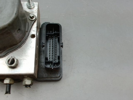 UNITE HYDRAULIQUE ABS OPEL CORSA 2010-