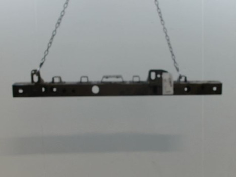 TRAVERSE INFERIEURE ARMATURE AVANT NISSAN PULSAR