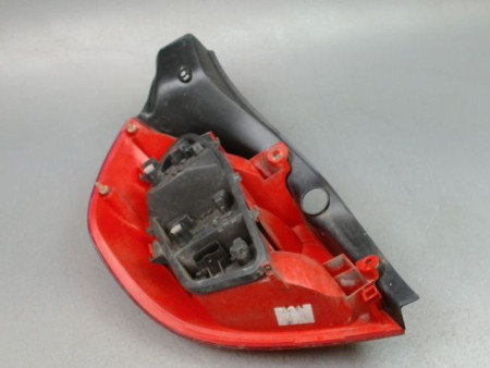 FEU ARRIERE DROIT RENAULT CLIO III Phase 1 2005-2009