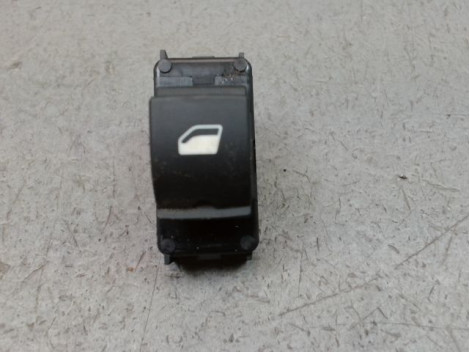 COMMANDE LEVE-GLACE PORTE AVD CITROEN E-C4
