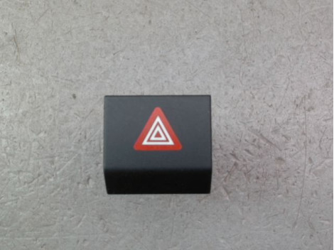 BOUTON DE WARNING CITROEN E-C4