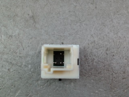 BOUTON DE WARNING CITROEN E-C4