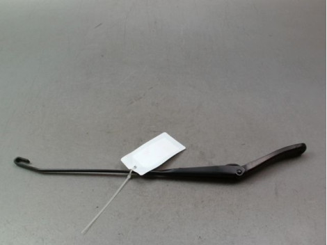 BRAS ESSUIE-GLACE AVANT DROIT DACIA SANDERO I 2008-2012