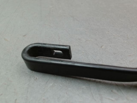 BRAS ESSUIE-GLACE AVANT DROIT DACIA SANDERO I 2008-2012