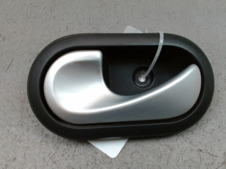 POIGNEE INTERIEURE PORTE AVANT GAUCHE DACIA SANDERO I 2008-2012