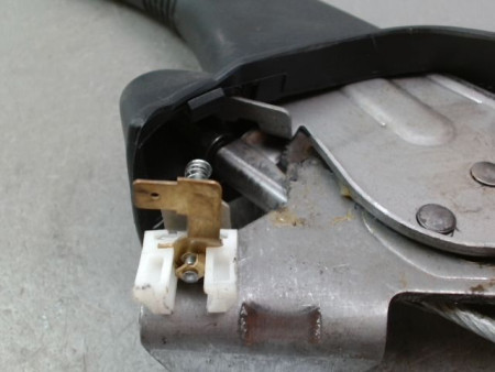 LEVIER FREIN A MAIN DACIA SANDERO I 2008-2012
