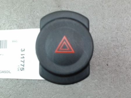 BOUTON DE WARNING DACIA SANDERO I 2008-2012
