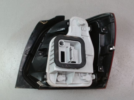FEU ARRIERE GAUCHE  VOLKSWAGEN POLO V Phase 1 (6R) 2009-...