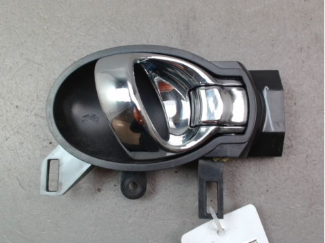 POIGNEE INTERIEURE PORTE AVANT DROIT NISSAN MICRA 2009-