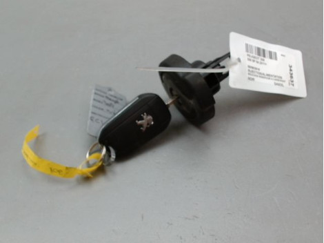 BOUCHON RESERVOIR A CARBURANT PEUGEOT 308 2011-