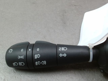 COMMANDE ECLAIRAGE DACIA SANDERO II Phase 1 2012-...