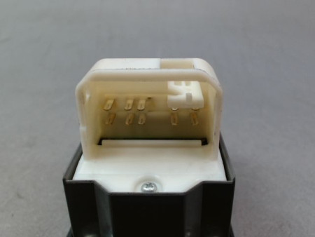 COMMANDE LEVE-GLACE PORTE AVG TOYOTA YARIS II 2010-