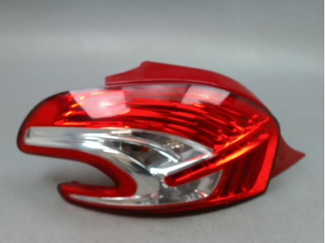 FEU ARRIERE GAUCHE  PEUGEOT 208 Phase 1 2012-...