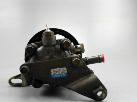 POMPE DIRECTION ASSISTEE MAZDA 626