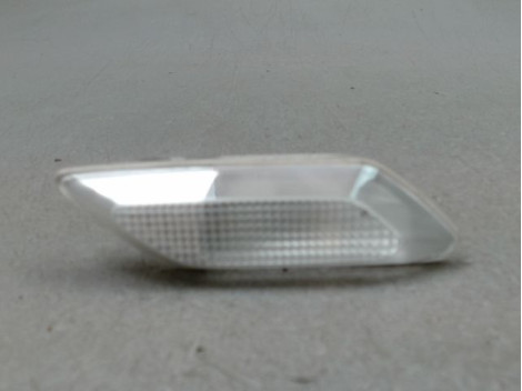 REPETITEUR AILE GAUCHE DACIA SANDERO 2008-