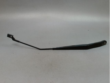 BRAS ESSUIE-GLACE AVANT DROIT ALFA ROMEO GUILIETTA 2010-