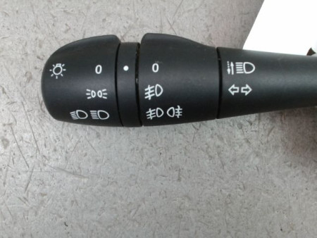 COMMANDE ECLAIRAGE RENAULT CAPTUR Phase 1 2013-...
