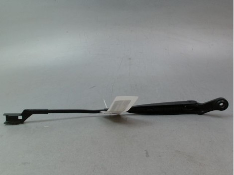 BRAS ESSUIE-GLACE AVANT GAUCHE FIAT 500 II Phase 1 2007-...