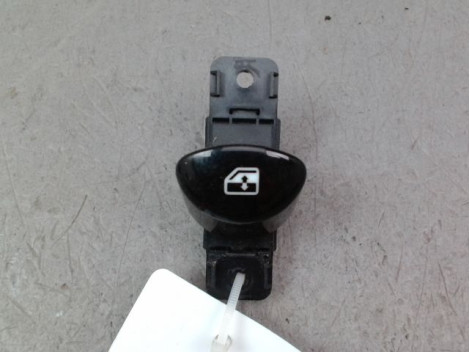 COMMANDE LEVE-GLACE PORTE AVG FIAT 500 II Phase 1 2007-...