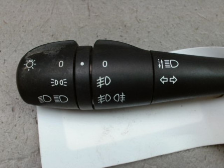 COMMANDE ECLAIRAGE RENAULT CLIO IV Phase 1 2012-...