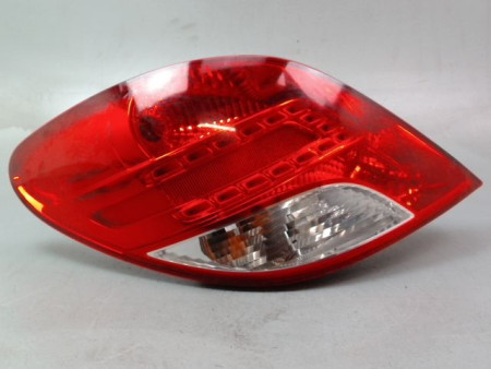 FEU ARRIERE GAUCHE  PEUGEOT 207 2006-2013