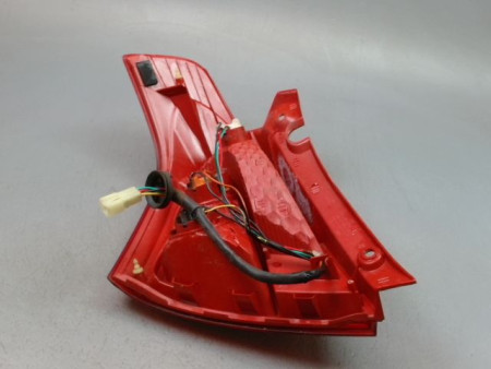 FEU ARRIERE DROIT SUZUKI SWIFT III 2005-2011