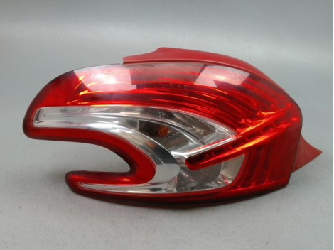 FEU ARRIERE GAUCHE  PEUGEOT 208 Phase 1 2012-...