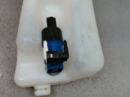RESERVOIR LAVE-GLACE AVANT RENAULT CLIO III Phase 2 2009-2014