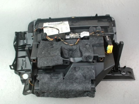 BOITE A GANTS AUDI A1