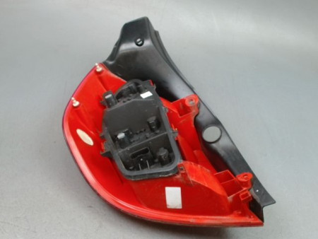 FEU ARRIERE DROIT RENAULT CLIO III Phase 1 2005-2009