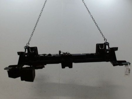 TRAVERSE SUPERIEURE ARMATURE AVANT PEUGEOT 5008 MONOSP. I Phase 1 2009-2013