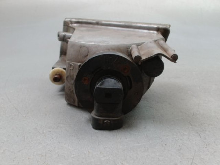 PHARE ANTIBROUILLARD AVANT DROIT TOYOTA RAV4 2000-