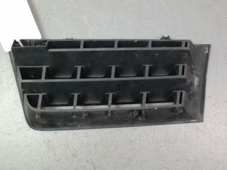 GRILLE CALANDRE DROIT RENAULT MEGANE CC 2P II Phase 1 2003-2005