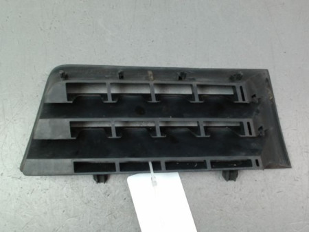 GRILLE CALANDRE GAUCHE RENAULT MEGANE CC 2P II Phase 1 2003-2005
