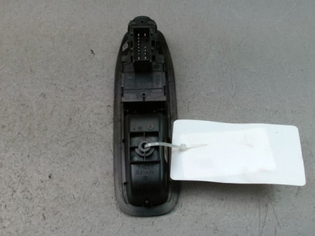 COMMANDE LEVE-GLACE PORTE AVG PEUGEOT 208