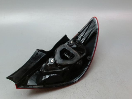 FEU ARRIERE GAUCHE  OPEL CORSA IV Phase 2 (D) 2011-2015