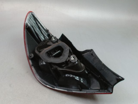 FEU ARRIERE DROIT OPEL CORSA IV Phase 2 (D) 2011-2015