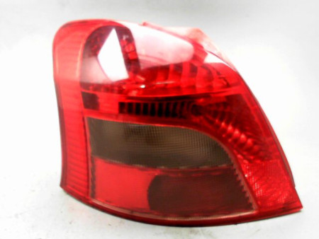 FEU ARRIERE GAUCHE  TOYOTA YARIS II Phase 1 2005-2009