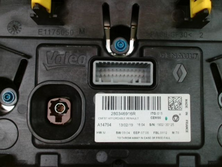 ECRAN GPS RENAULT CLIO